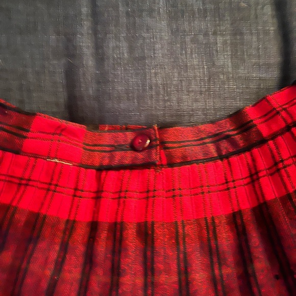 New with tags Pleated Pendleton plaid miniskirt - Picture 2 of 6